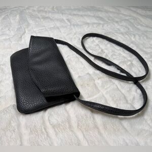 Signature Weekend Textured Gray Handbag